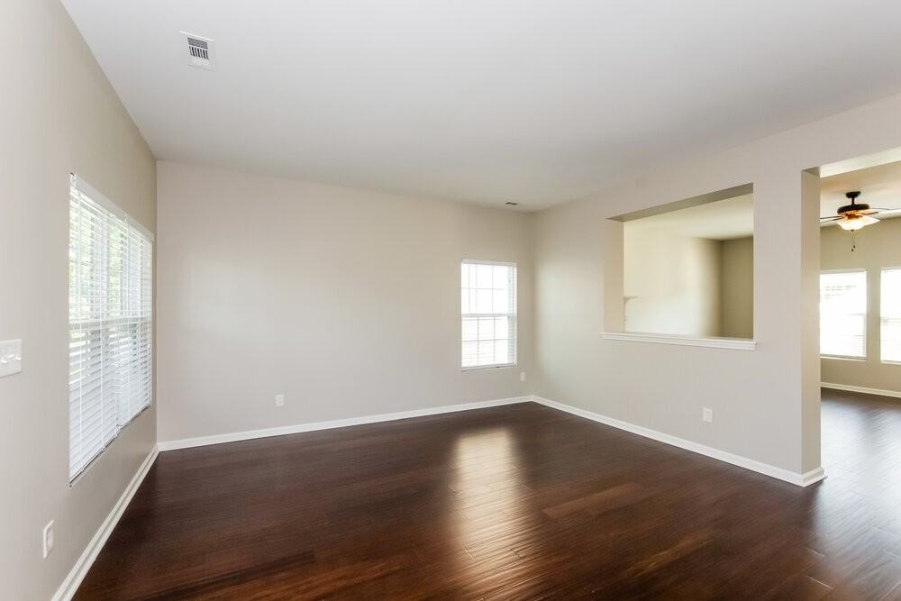 114 Farmers Folly Dr - Photo 5 of 18