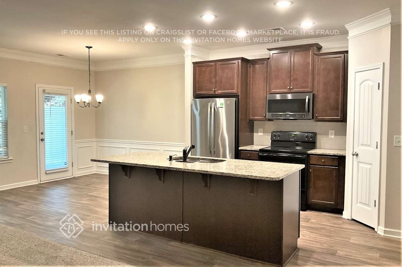 260 Britt Dr - Photo 4 of 14