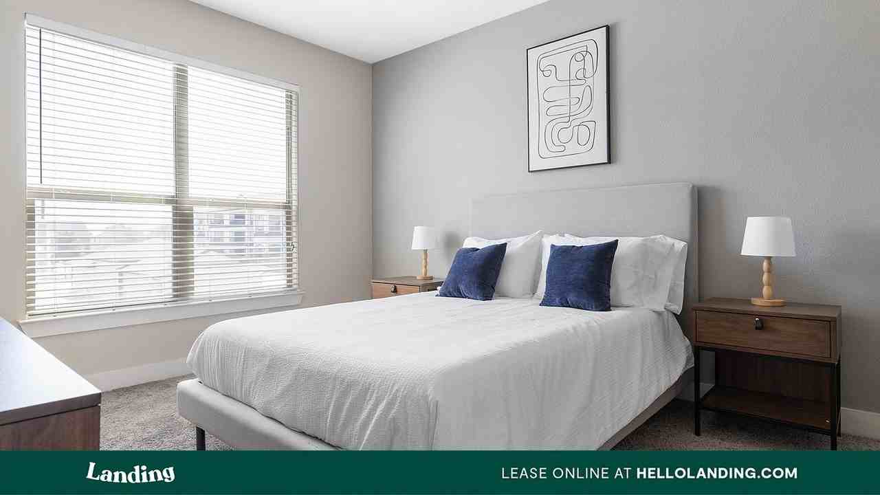 2090 Sundance Parkway - Photo 6 of 50