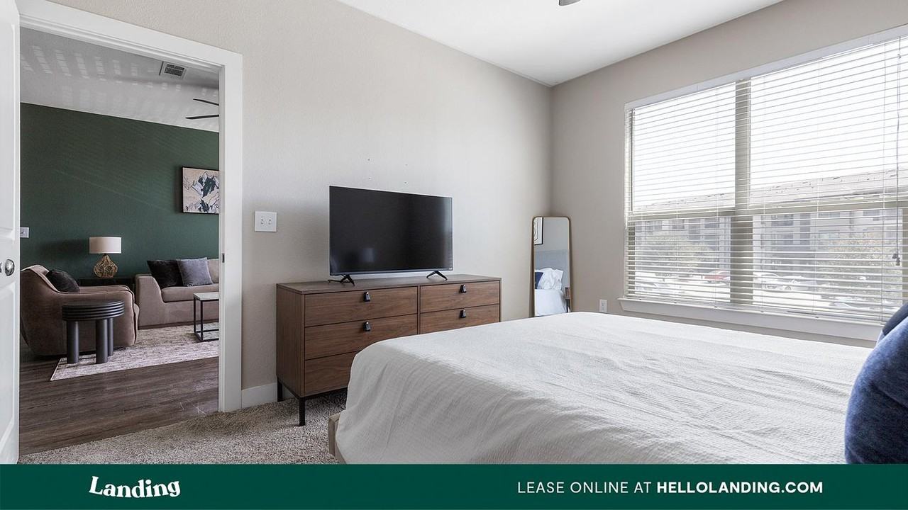 2090 Sundance Parkway - Photo 7 of 50