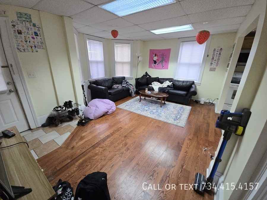 609 E Ann St #609EANN - Photo 6 of 37