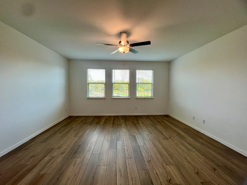 232 Jenkinson Dr - Photo 5 of 20