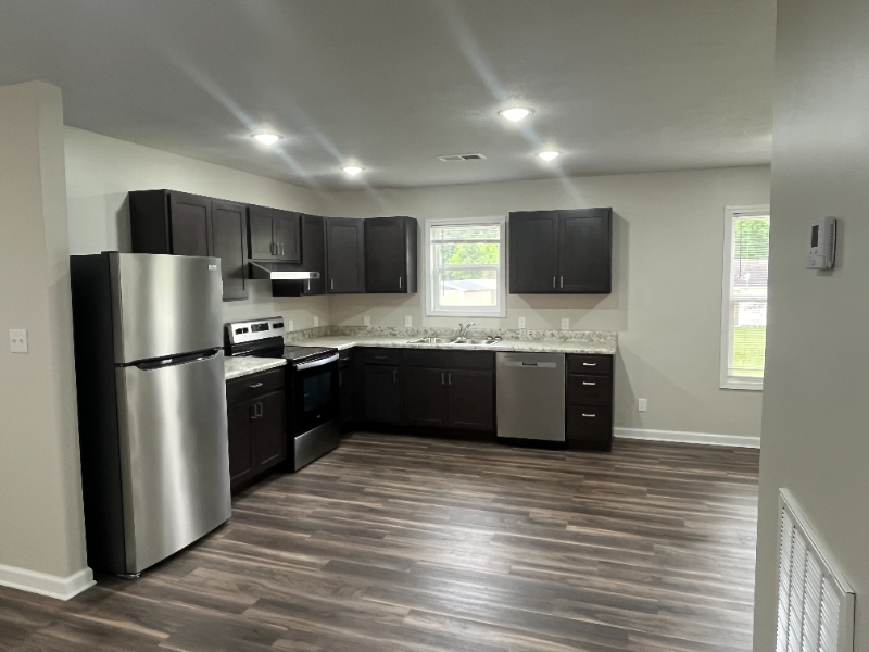 31 Reese St - Photo 2 of 10