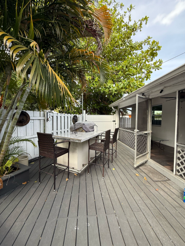 2019 Northeast 15th Avenue #2023 - Photo 5 of 21