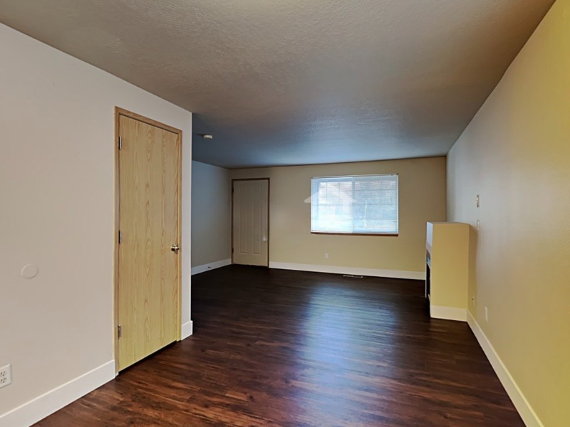 34566 Noble Rd - Photo 2 of 3