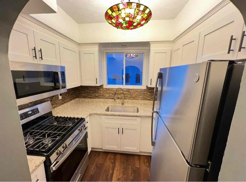 729 Liberty St #1 - Photo 7 of 17