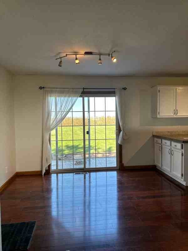 4728 Harts Mill Rd - Photo 3 of 12