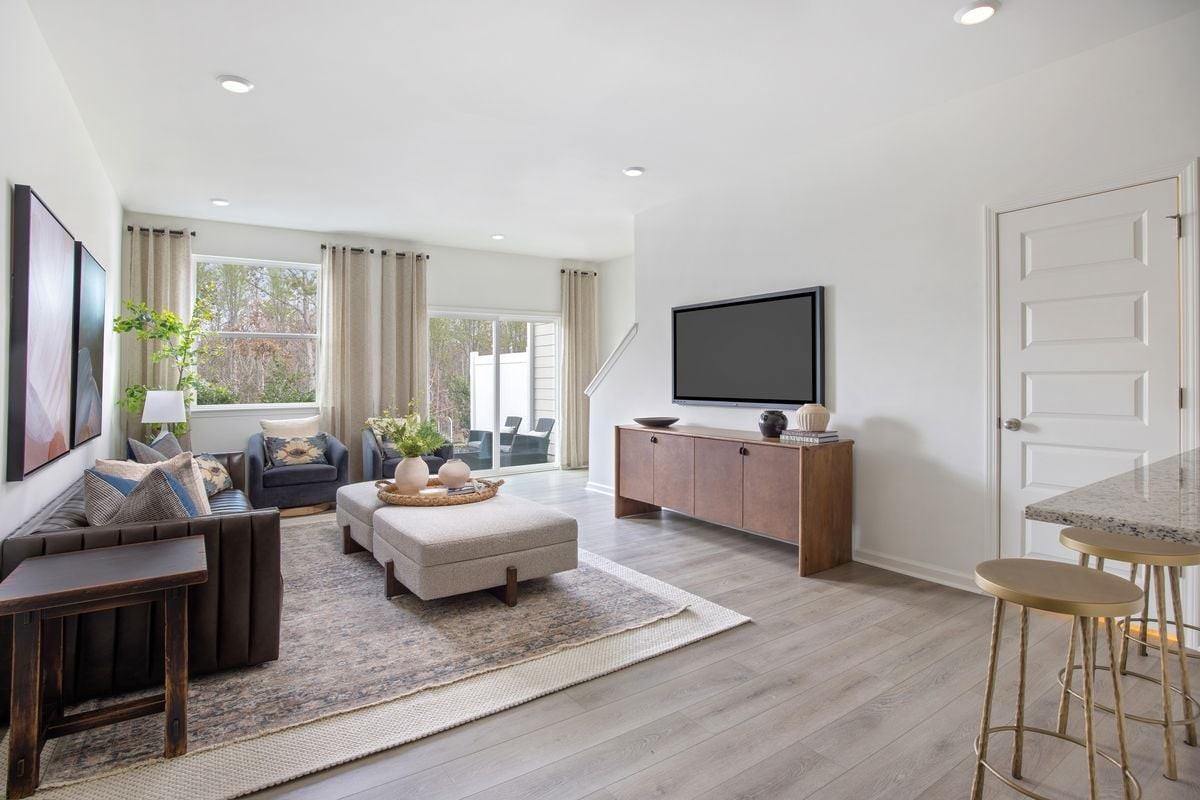 1032 Mountain Crown St - Photo 2 of 15