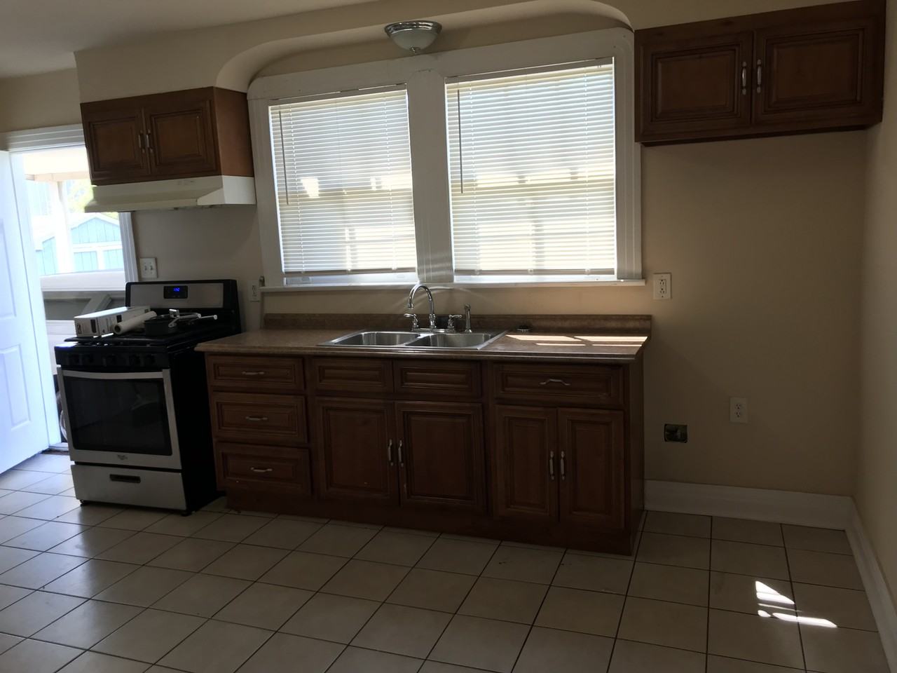 522 Farrar Ave #NA - Photo 3 of 10