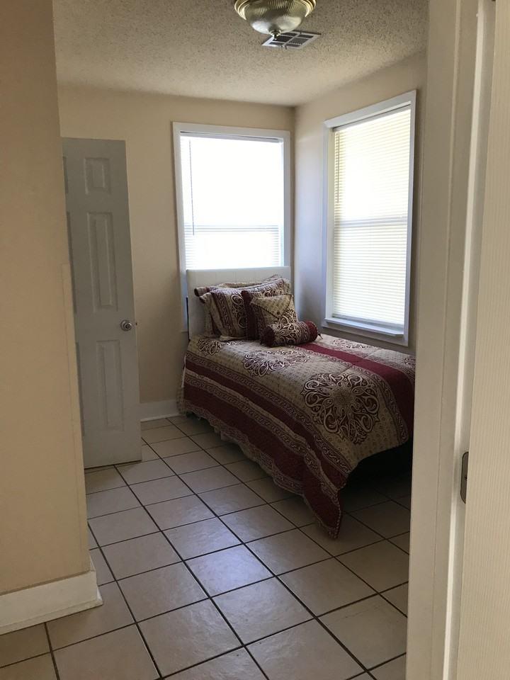 522 Farrar Ave #NA - Photo 6 of 10