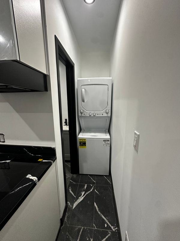 1762 S Huntington St - Photo 2 of 8