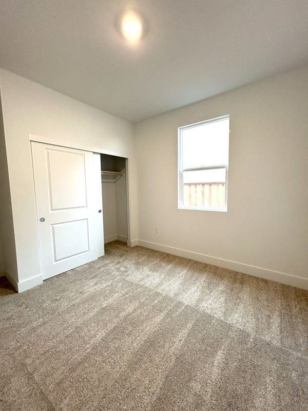 2216 Greenhorn Rd - Photo 3 of 10