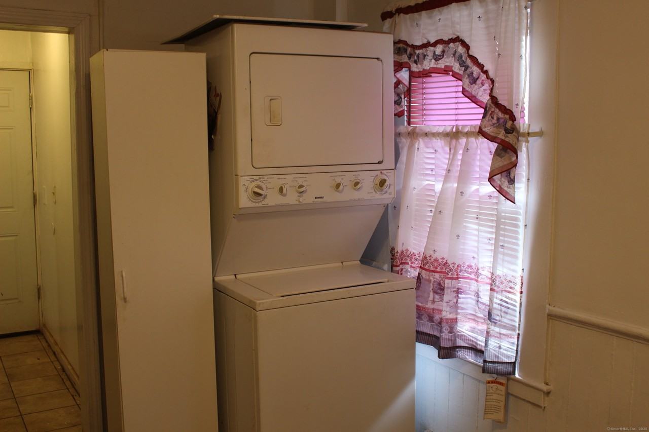 121 Wall St - Photo 6 of 10