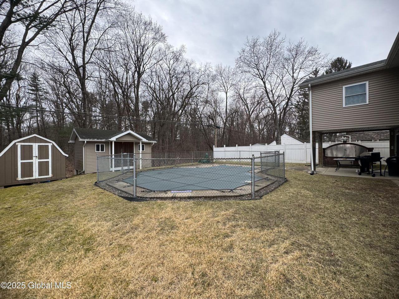 16 Hungerford Rd - Photo 2 of 3