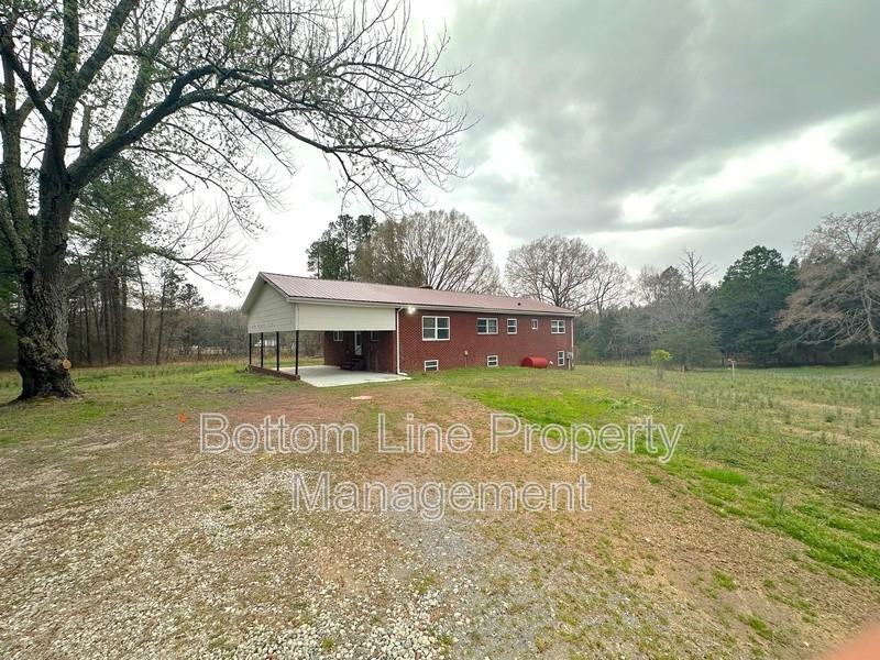 4330 Old Airport Rd - Photo 2 of 34