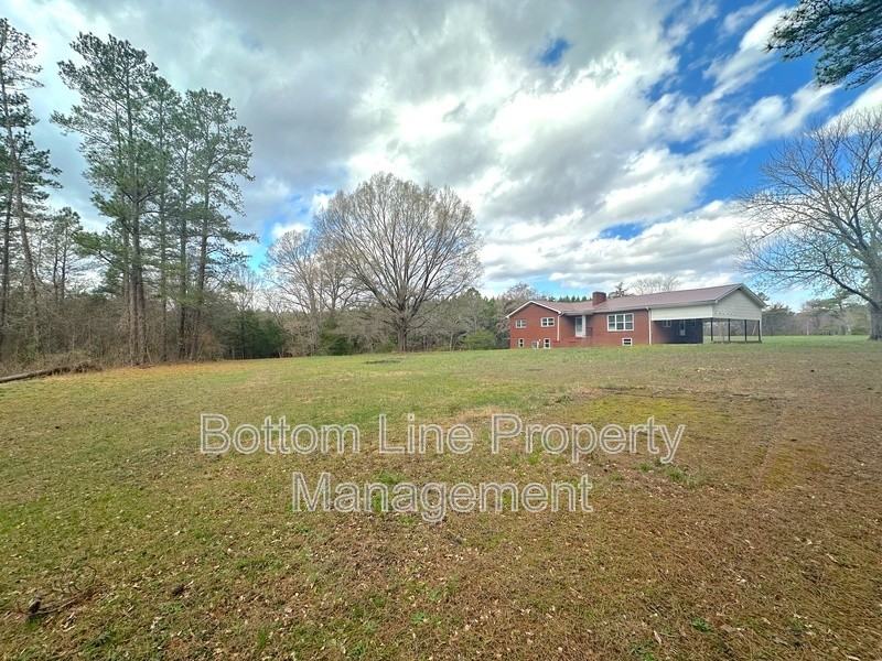 4330 Old Airport Rd - Photo 3 of 34