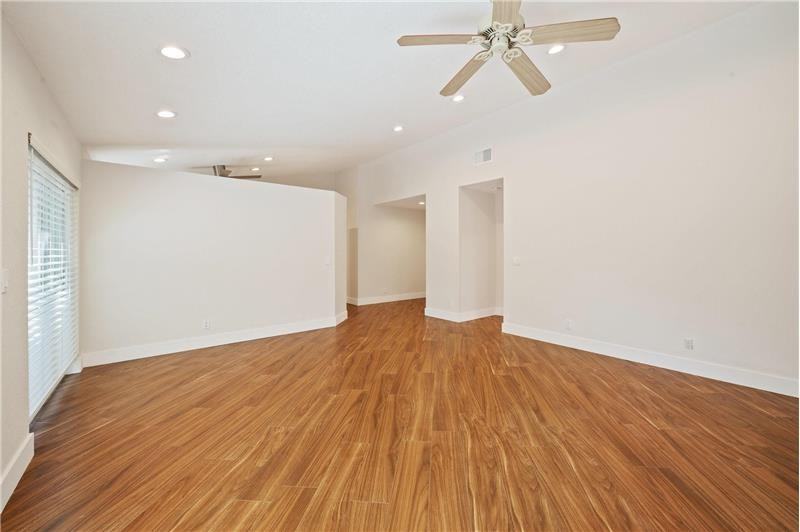 6621 Fern St - Photo 3 of 13