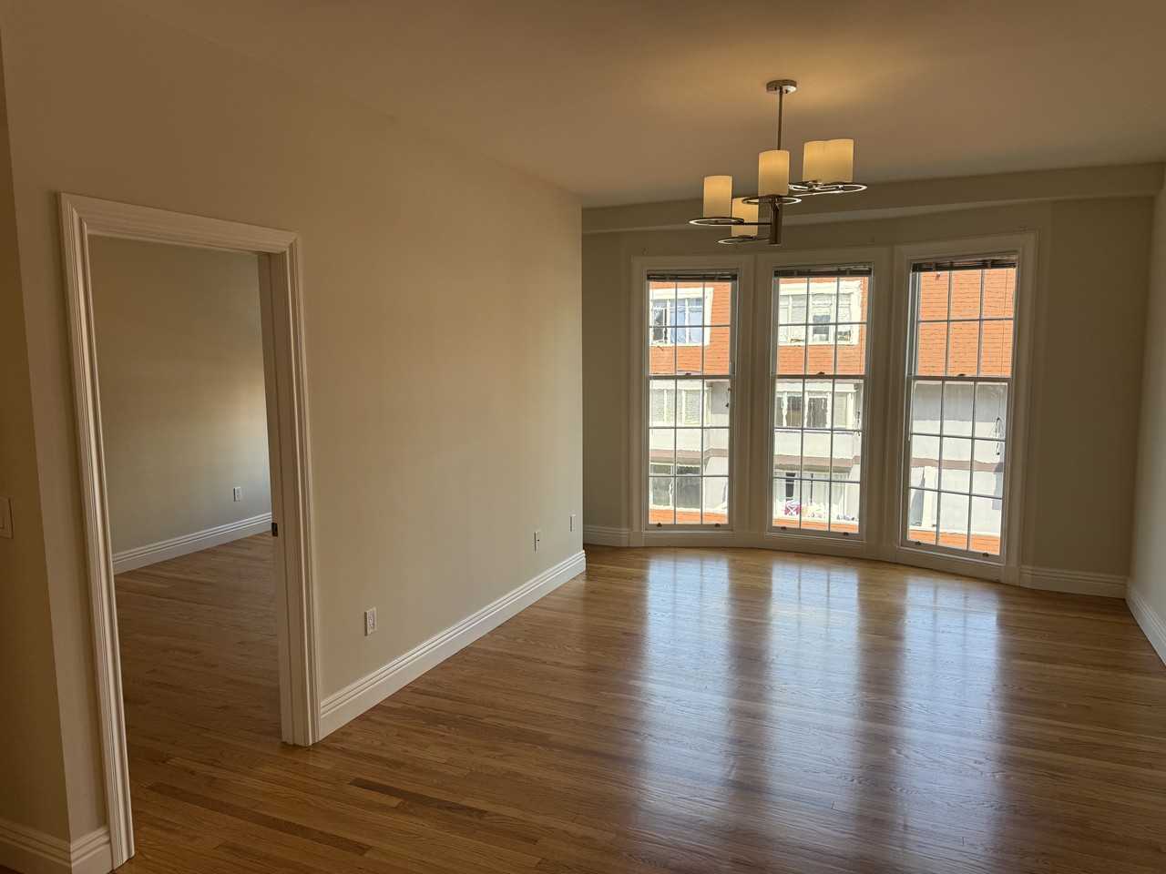 1090 Eddy Street #402