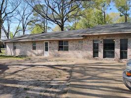 featured image of 300 Slayden St