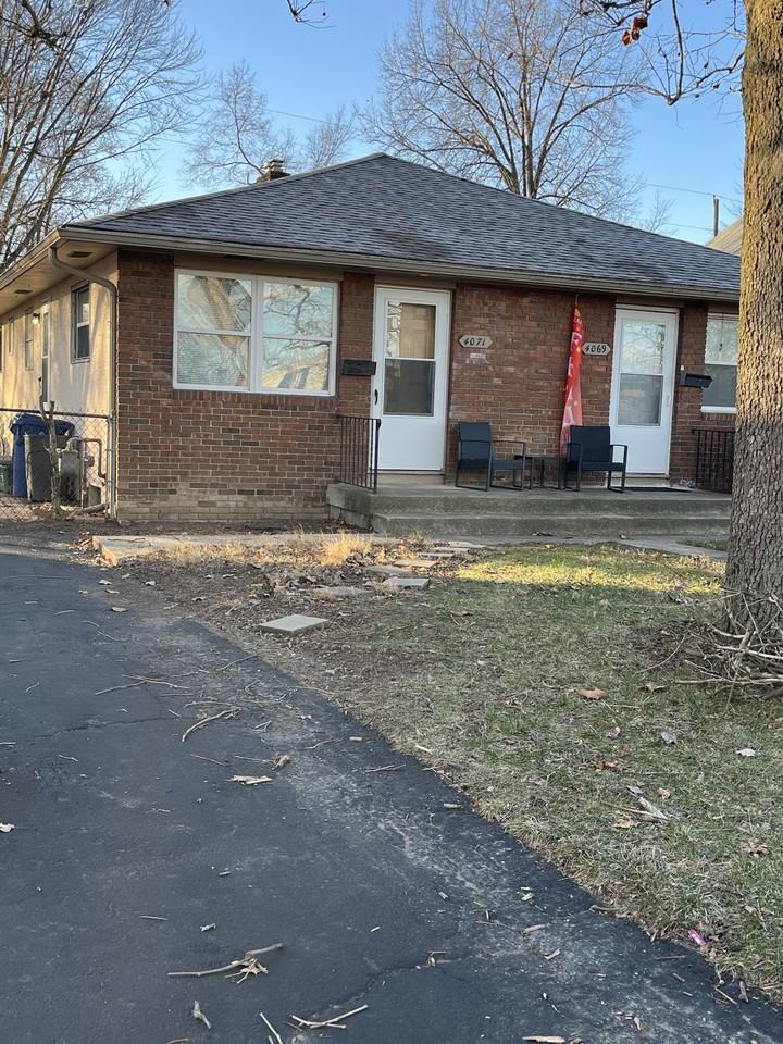 40694071 Abbey Ct #4071 - Photo 2 of 5