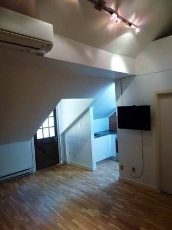 53 Mutual Street #3 - Photo 2 of 12