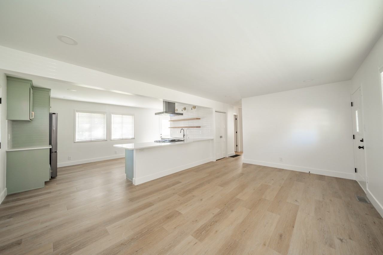 356 Westlea Dr #NA - Photo 3 of 18