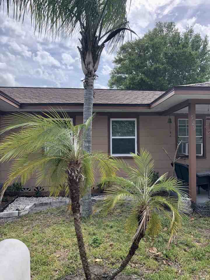 527 527 13th Avenue Northeast #527 - Photo 2 of 10