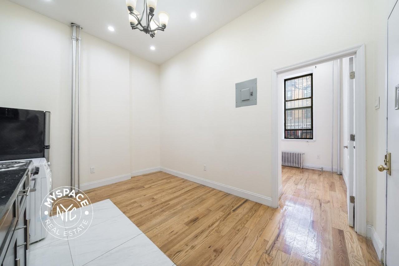 30 Rogers Avenue #B - Photo 7 of 7