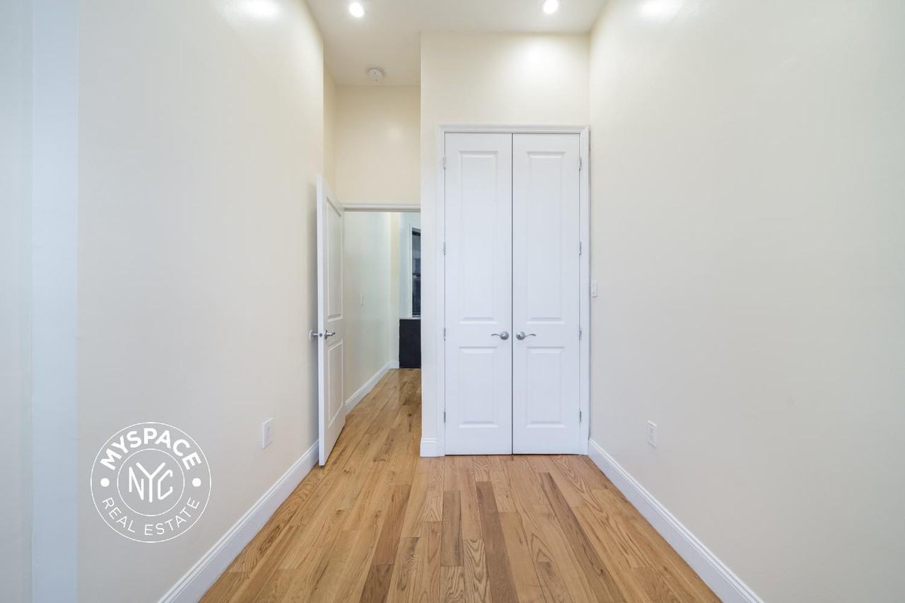 637 Saint Marks Ave #1c - Photo 5 of 8