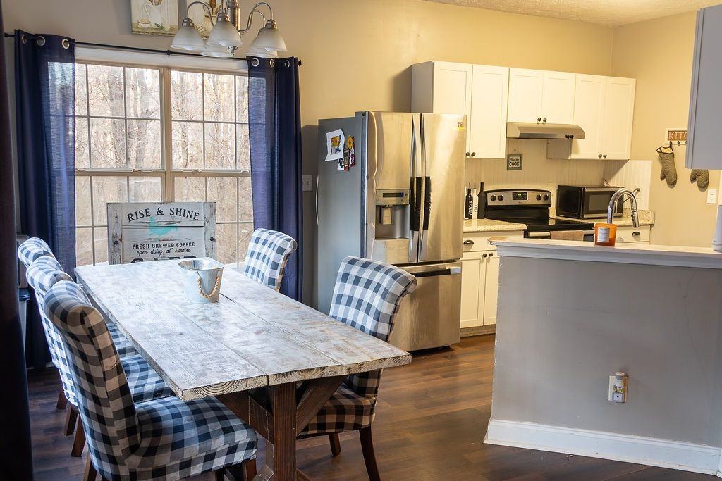 20 Cascade Ct - Photo 3 of 11