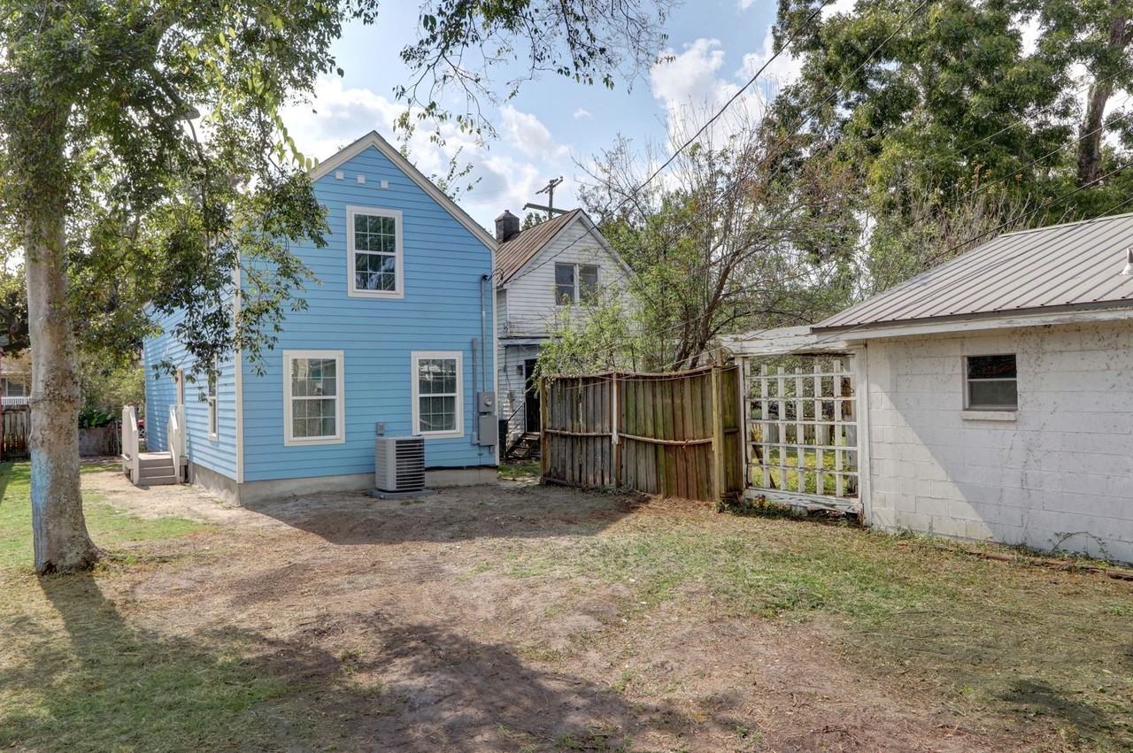 634 E Anderson St - Photo 7 of 32