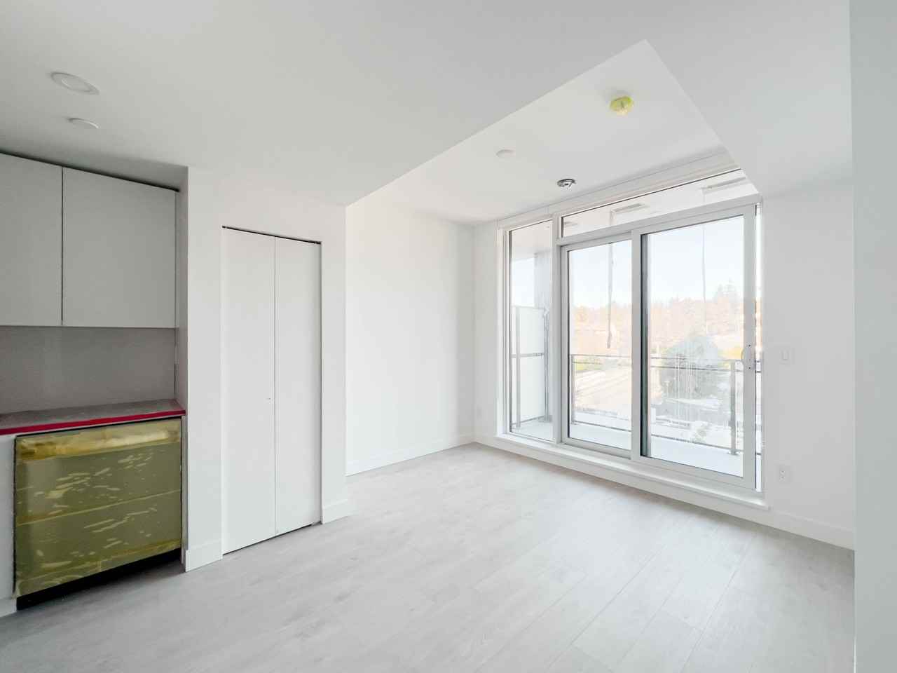 901 Loma #607