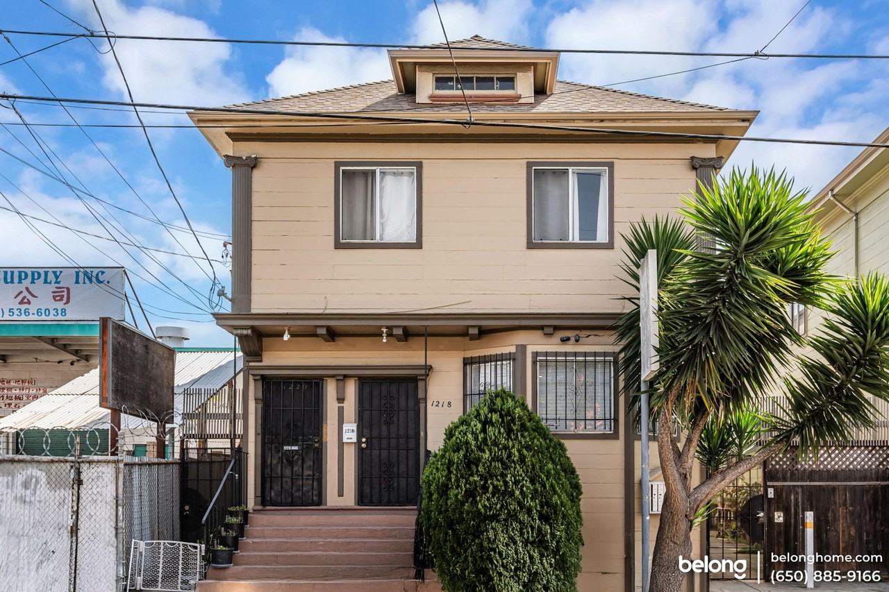 1218 13th Ave - Photo 2 of 21