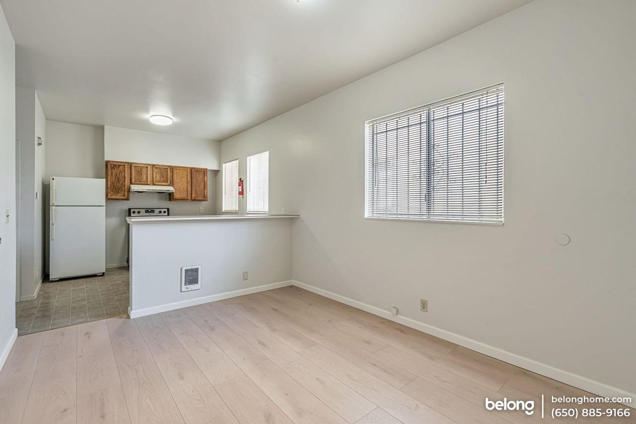 1214 13th Ave - Photo 5 of 16