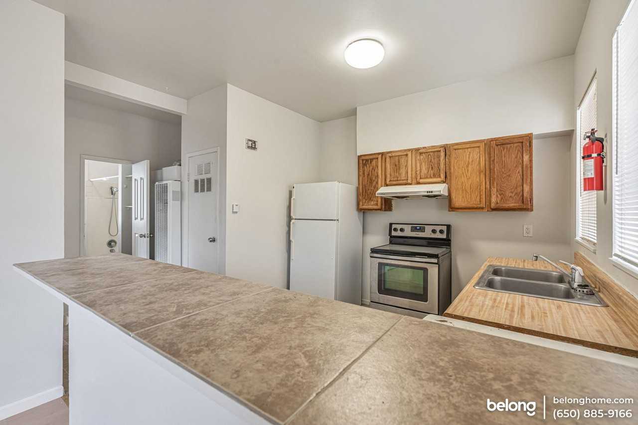 1214 13th Ave - Photo 6 of 16