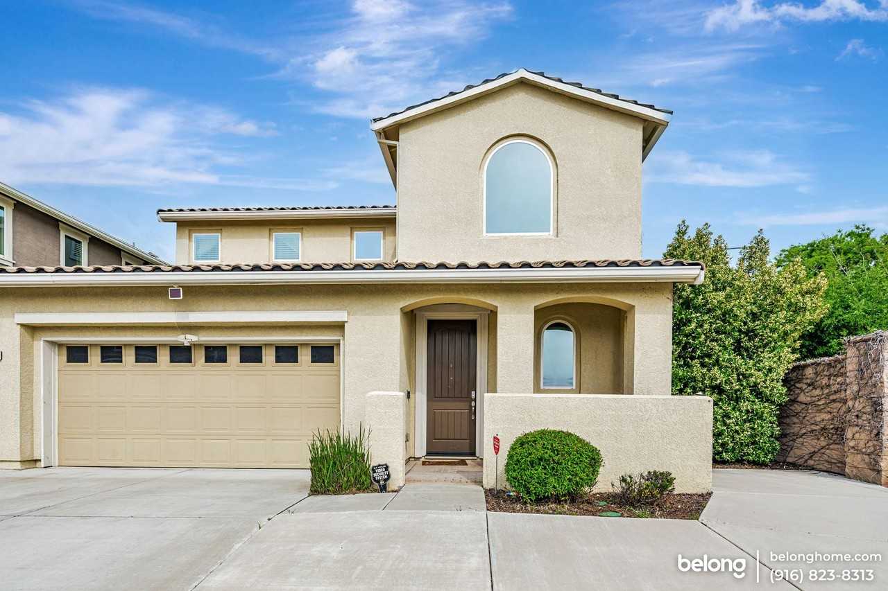 9773 Philta Way - Photo 2 of 50