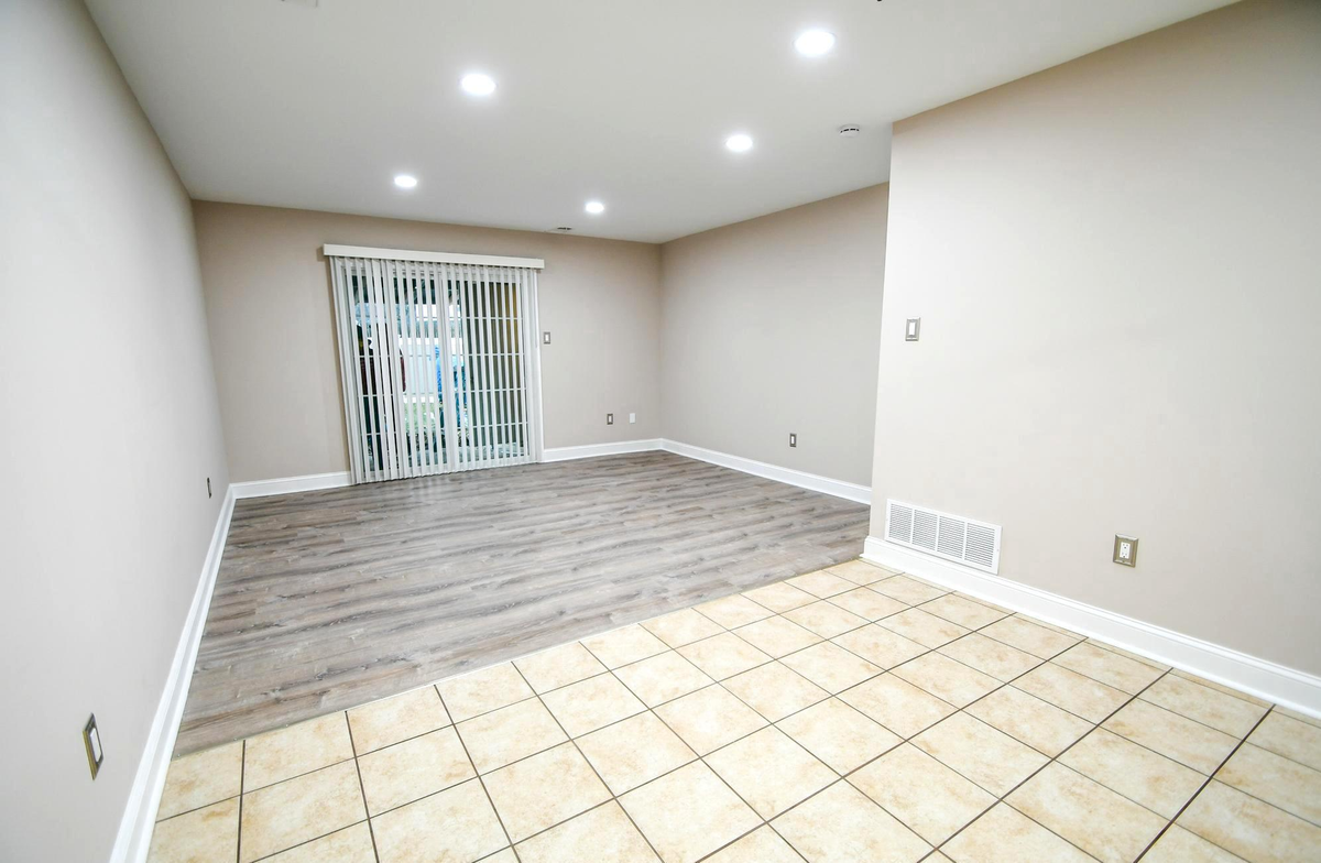 4522 Rosemarie Dr - Photo 3 of 12