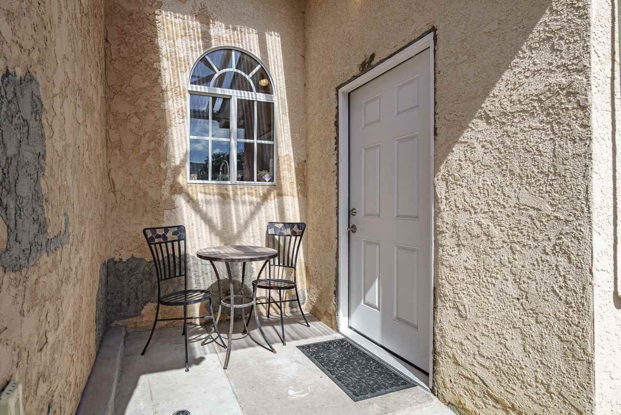 264 Flowerdale Ln - Photo 2 of 10