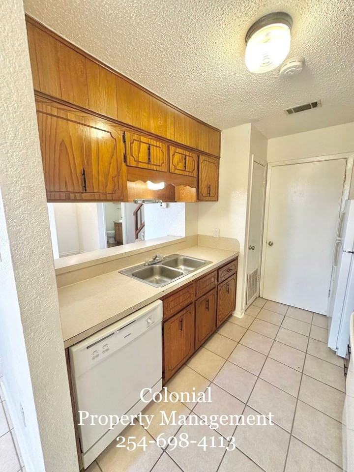 3009 Lake Rd #A - Photo 5 of 14