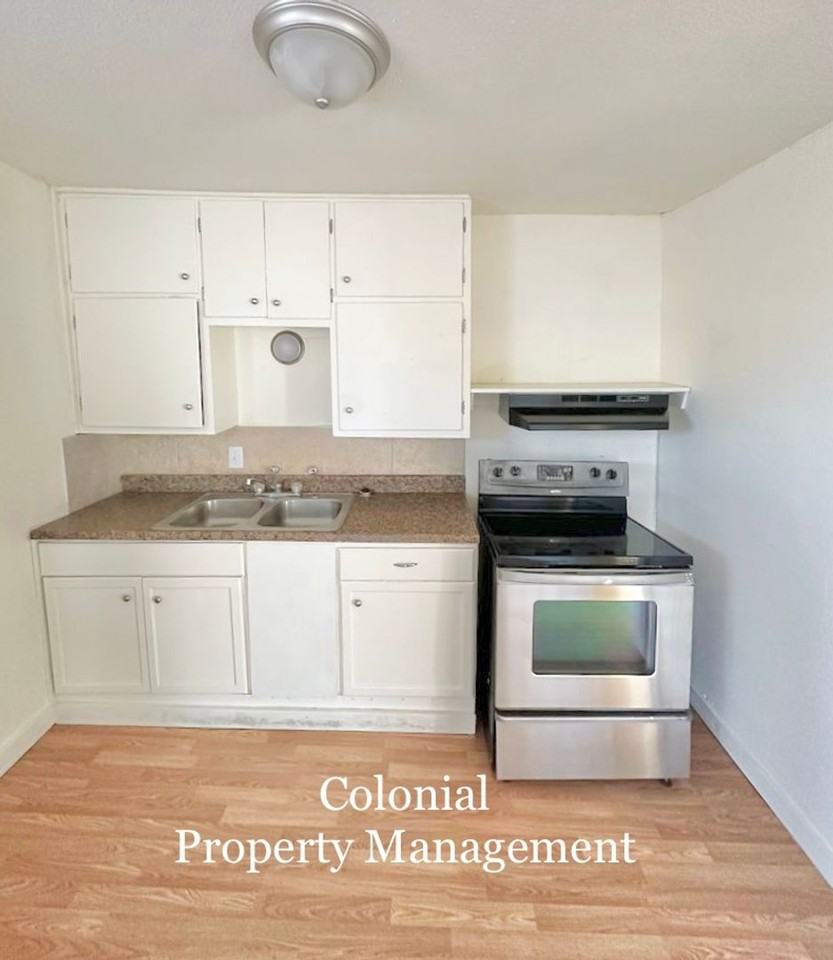 422 W Green Ave - Photo 3 of 7