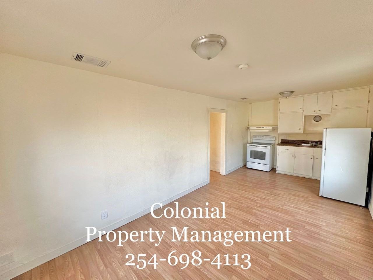 424 West Green Avenue - Photo 2 of 7