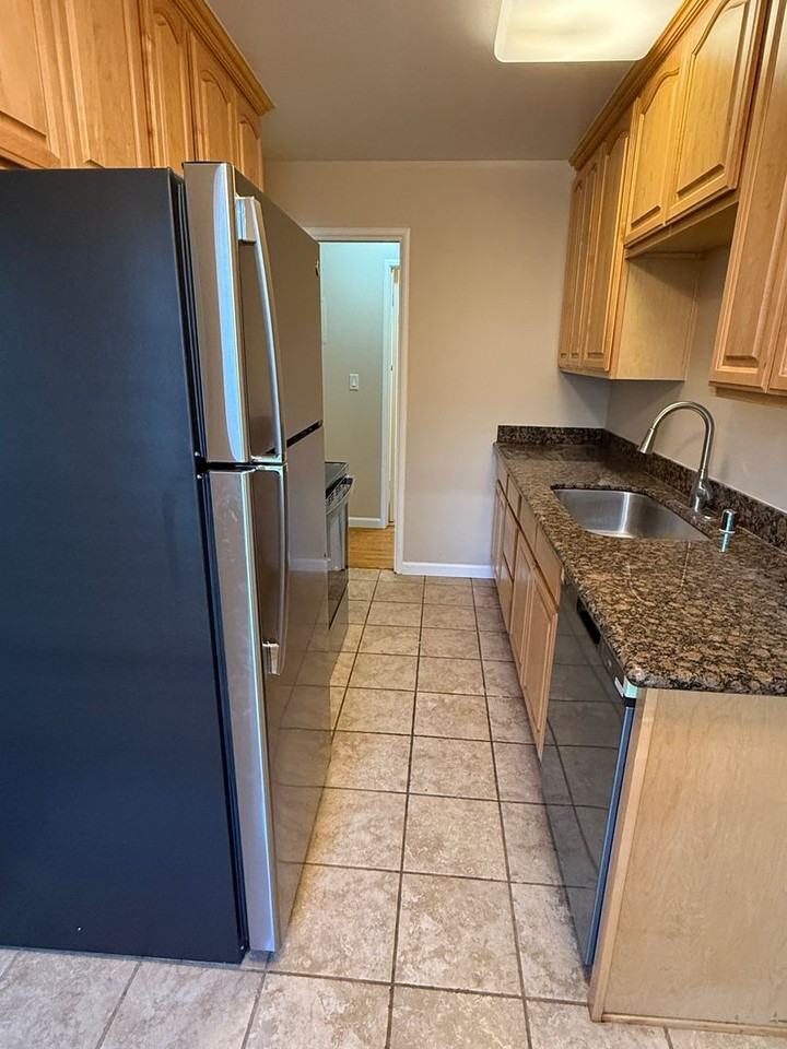 2370 Homestead Rd #04 - Photo 6 of 14