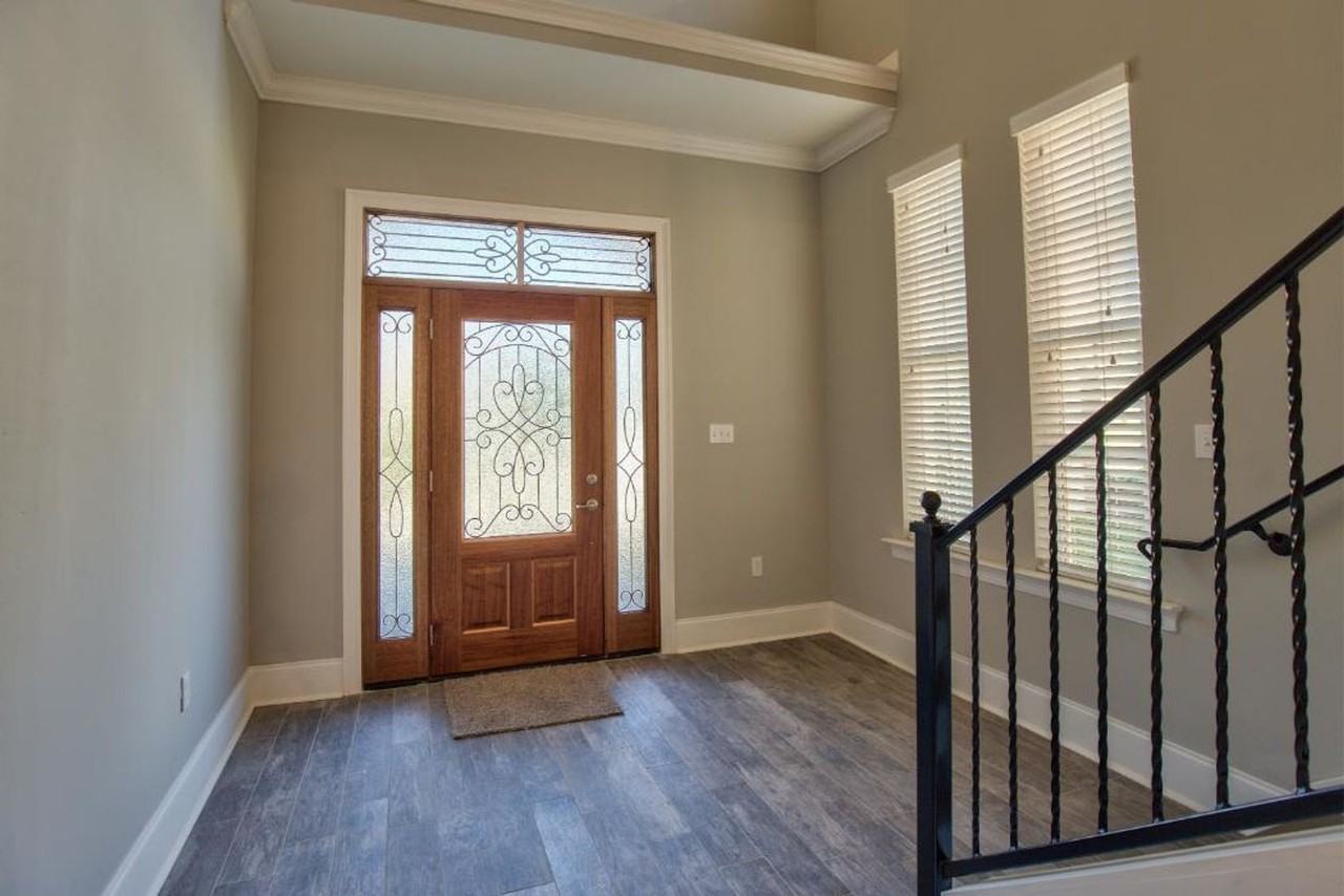 1800 Ashley Hall Way - Photo 2 of 50