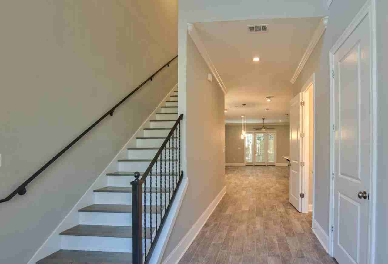 1800 Ashley Hall Way - Photo 6 of 50