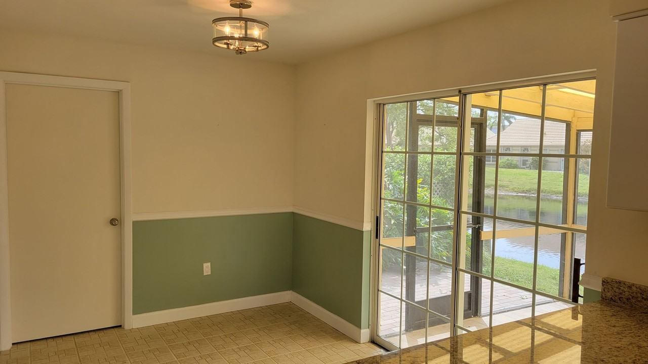 3520 57th Avenue Cir W #10 - Photo 5 of 29