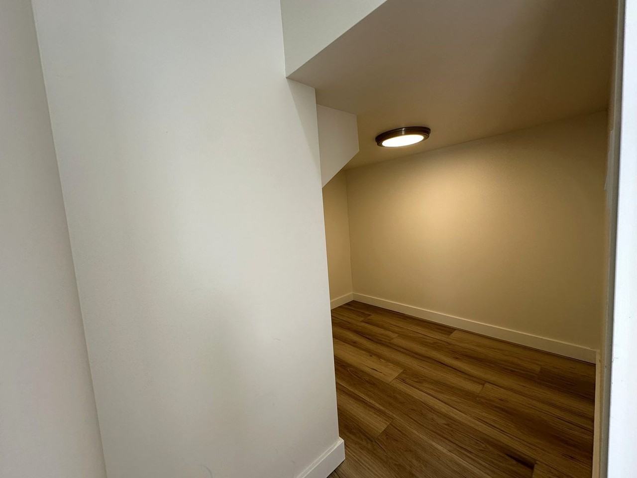 2223 Wetmore Ave - Photo 3 of 25