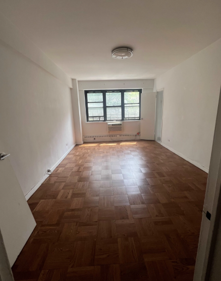 225 East 69th Street #6T - Photo 4 of 6