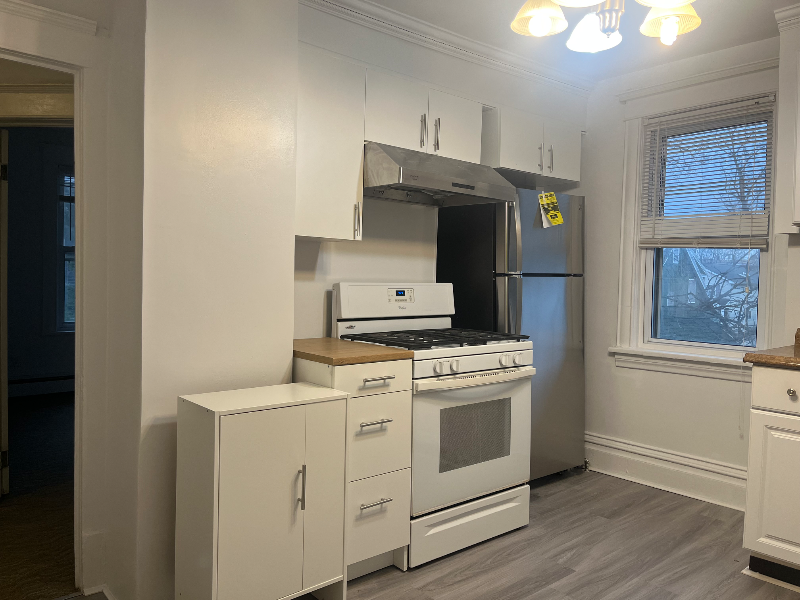 32 S Tyson Ave #2FL - Photo 2 of 9