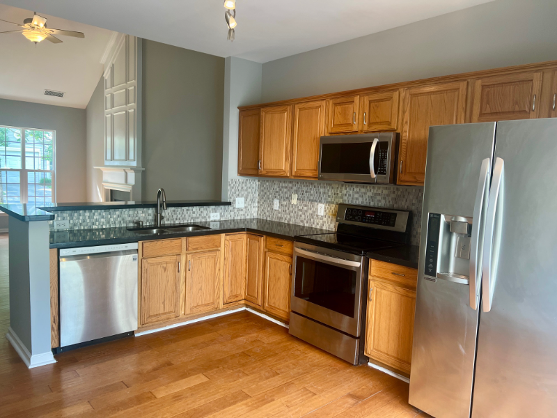 6915 Beverly Springs Dr - Photo 6 of 15