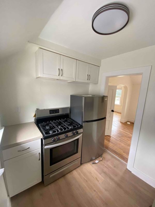 961 Douglas St Nw #2 - Photo 4 of 16